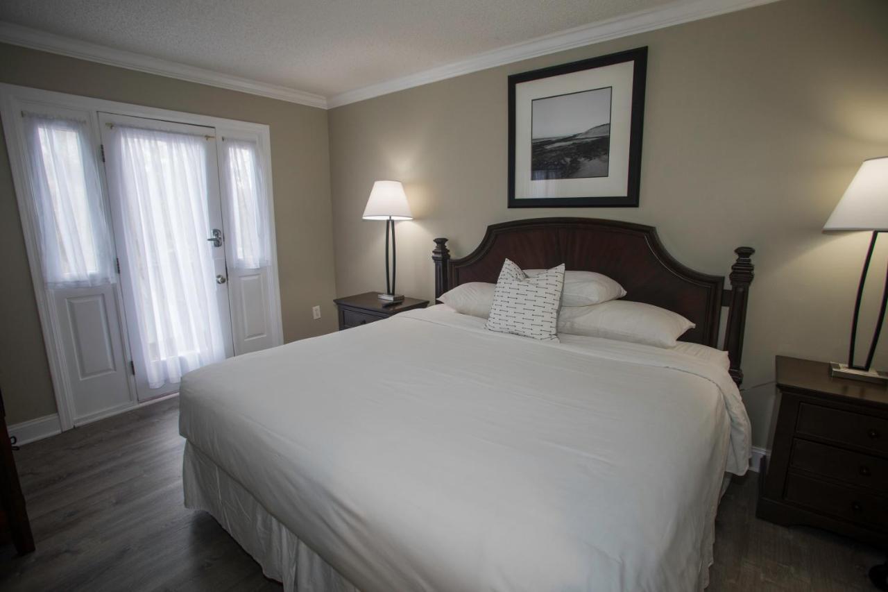 Kenny's Tipperary Inn Montauk Bagian luar foto