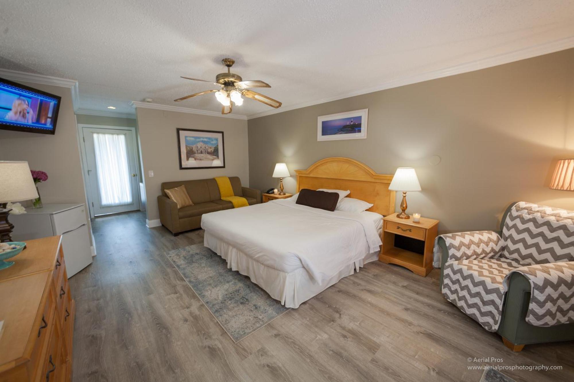 Kenny's Tipperary Inn Montauk Bagian luar foto