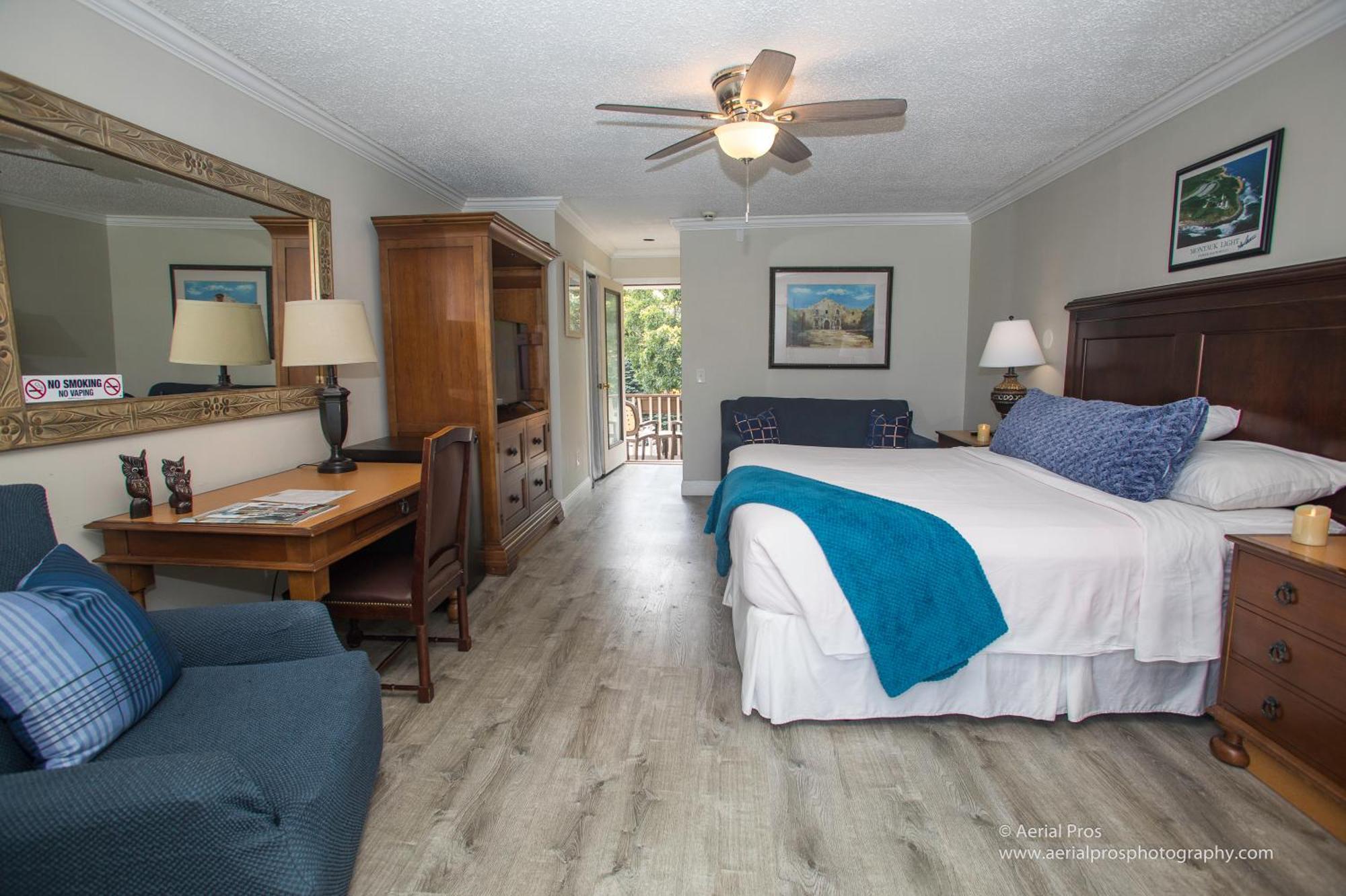 Kenny's Tipperary Inn Montauk Bagian luar foto