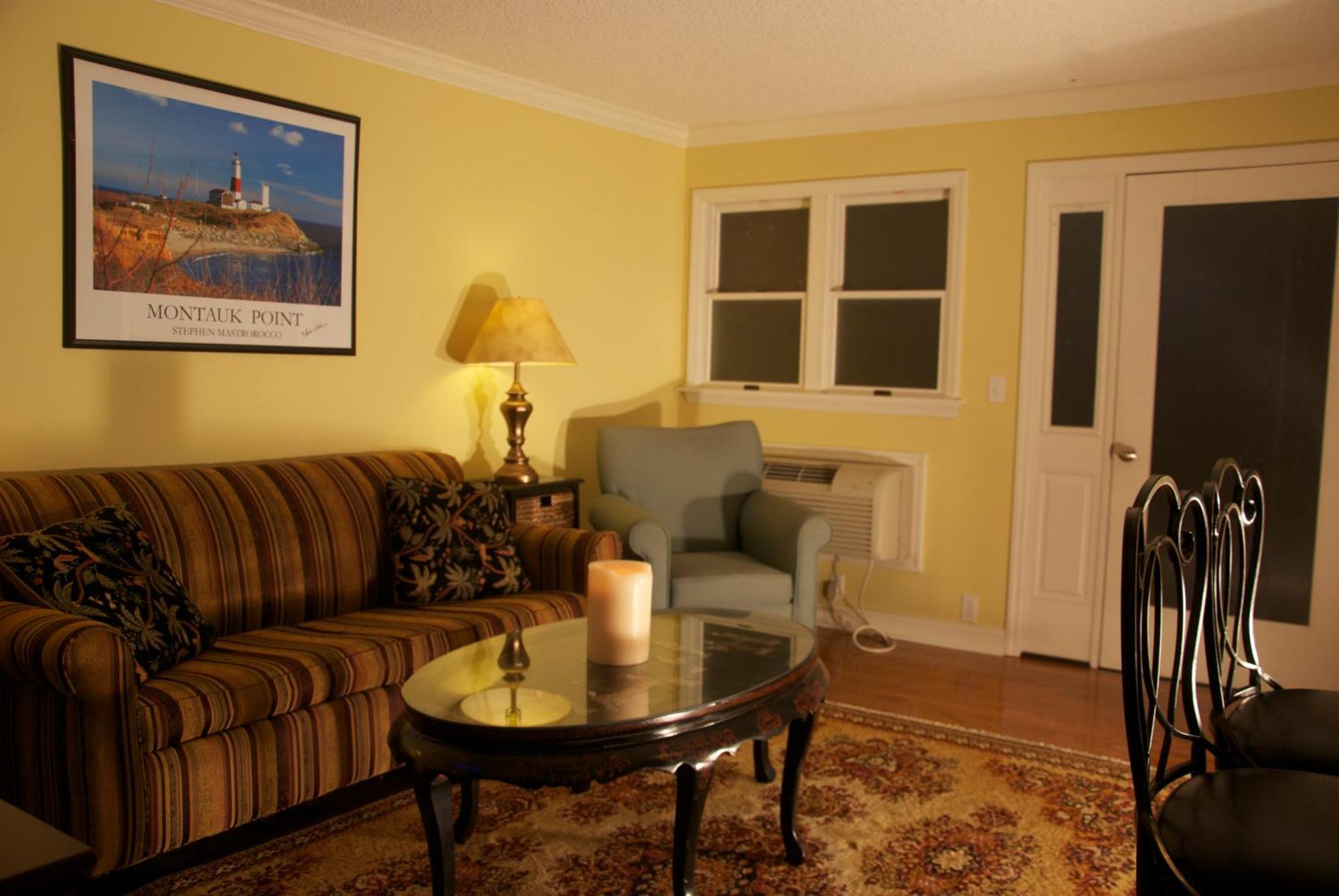 Kenny's Tipperary Inn Montauk Bagian luar foto