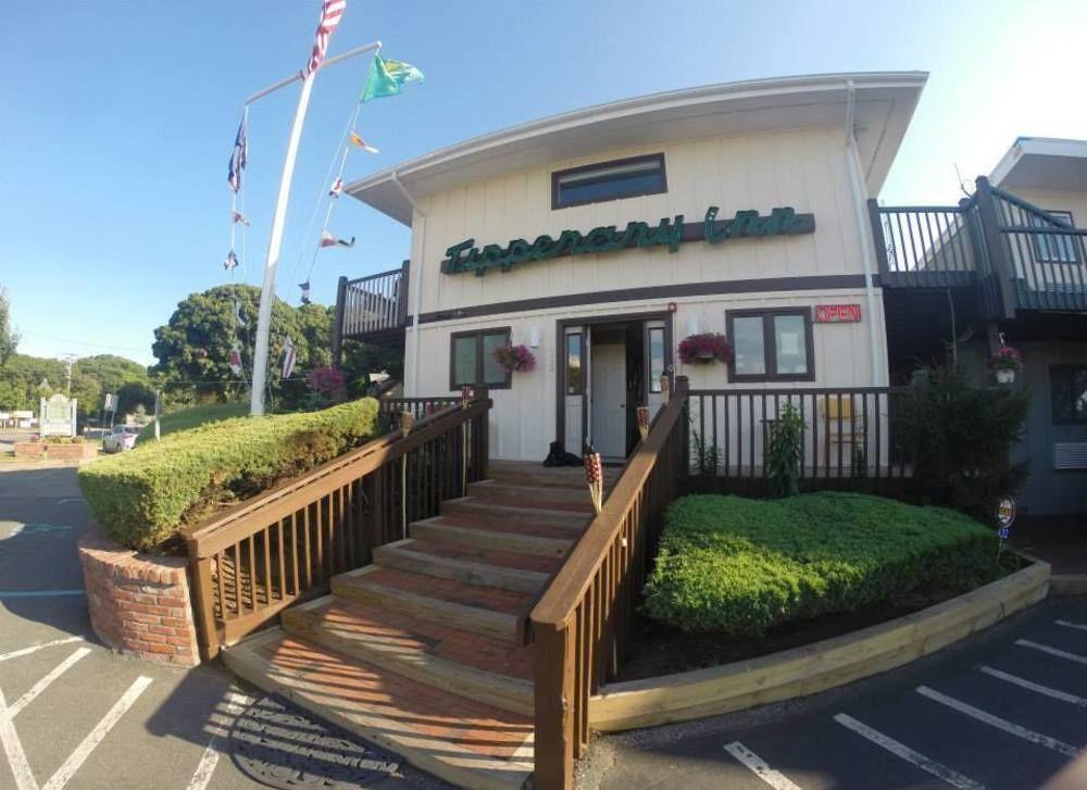 Kenny's Tipperary Inn Montauk Bagian luar foto